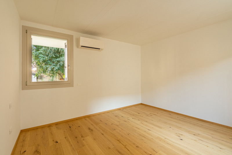 Vicenza, siamo a proporre, in zona Valletta del Silenzio, porzione di villa bifamiliare ristruttu...