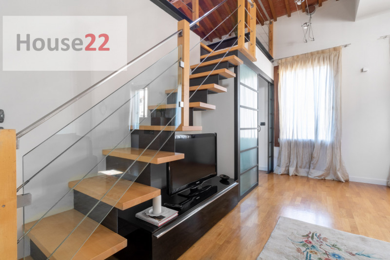 VICENZA – CENTRO STORICO (NO ZTL): Incantevole opportunità immobiliare  servita da ascensore, sit...