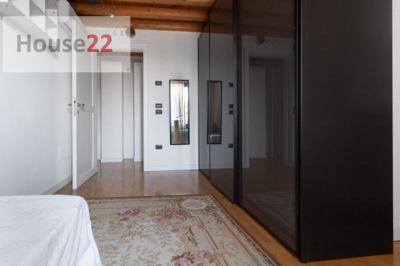 VICENZA – CENTRO STORICO (NO ZTL): Incantevole opportunità immobiliare  servita da ascensore, sit...