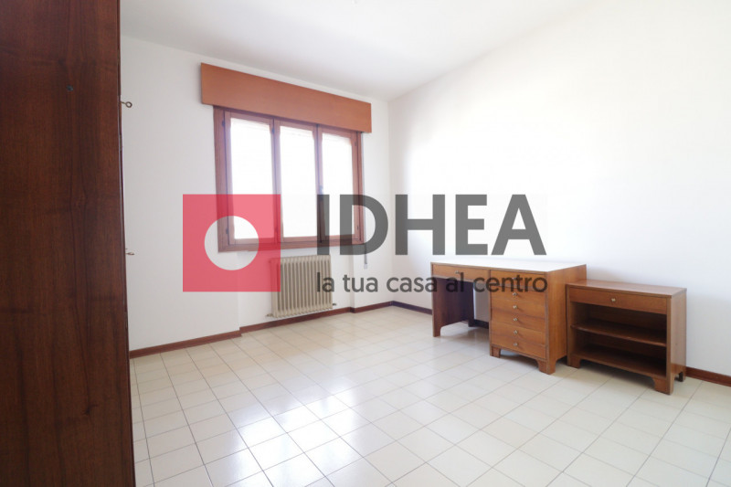 ISTRANA CENTRO

RIFERIMENTO FUI0

Nel cuore di Istrana, comodo a tutti i principali servizi raggi...