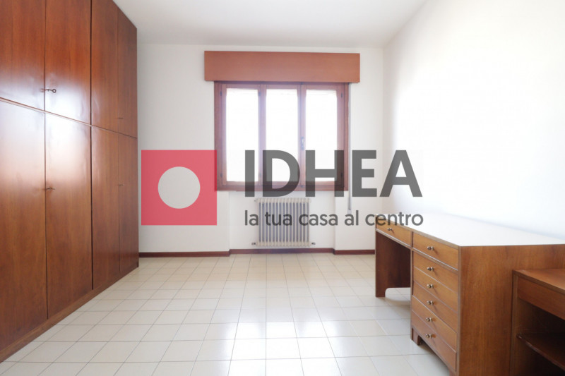 ISTRANA CENTRO

RIFERIMENTO FUI0

Nel cuore di Istrana, comodo a tutti i principali servizi raggi...