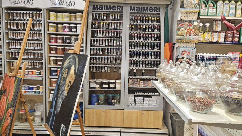 Imperdibile opportunità per acquistare un'attività commerciale storica nel centro storico di Este...