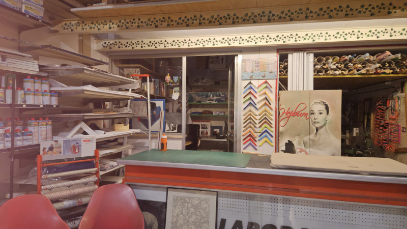 Imperdibile opportunità per acquistare un'attività commerciale storica nel centro storico di Este...