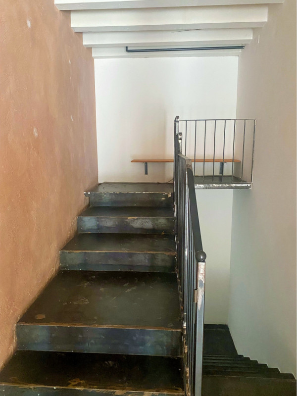 Castelfranco V.to: lungo la camminata dei portici, cuore commerciale cittadino, proponiamo in loc...