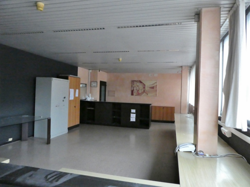 INVESTIMENTO A REDDITO: UFFICIO OPEN-SPACE DI 95 MQ COMM.LI OTTIMAMENTE LOCATO, IN VENDITA A VICE...