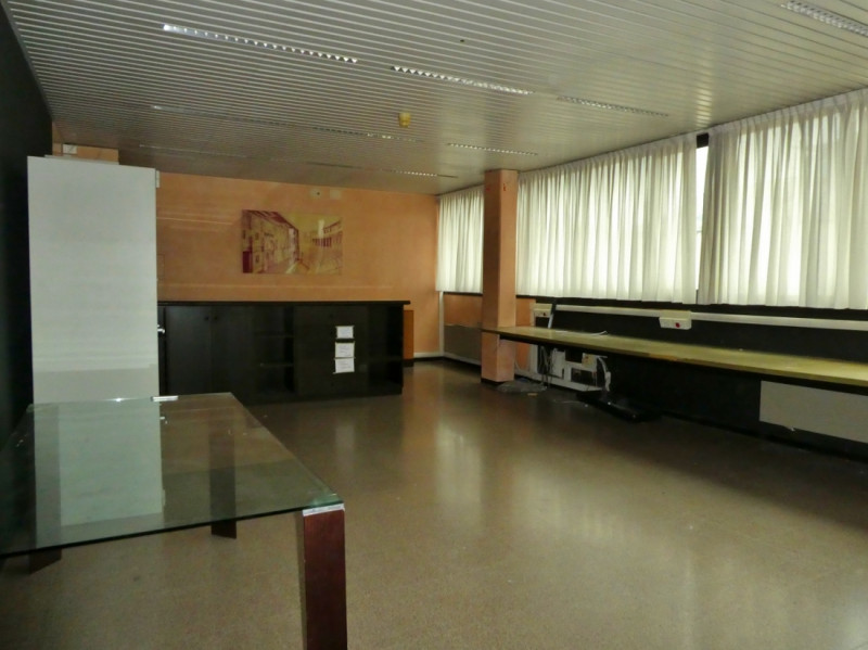 INVESTIMENTO A REDDITO: UFFICIO OPEN-SPACE DI 95 MQ COMM.LI OTTIMAMENTE LOCATO, IN VENDITA A VICE...