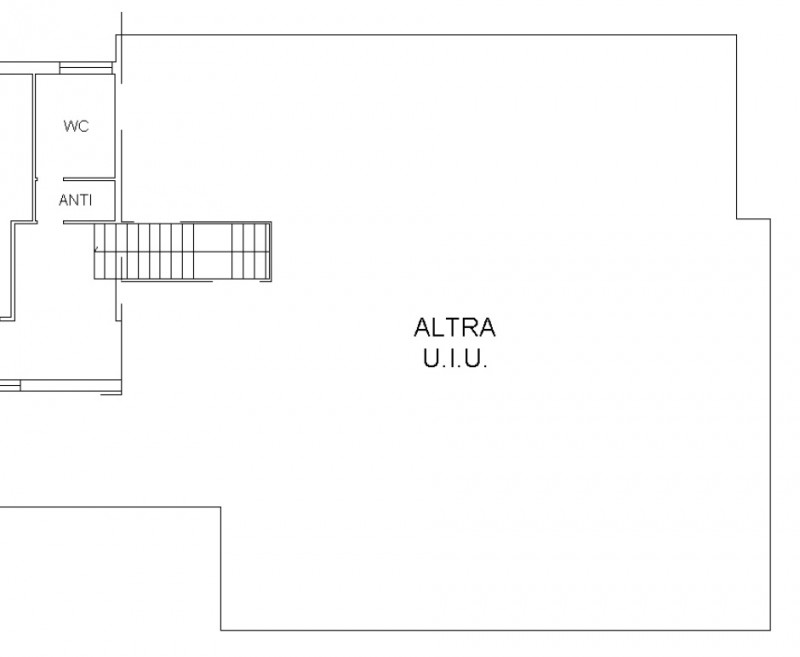 COMPOSIZIONE:
locale composto da ingresso con sala d'attesa, due uffici separati con servizi di p...