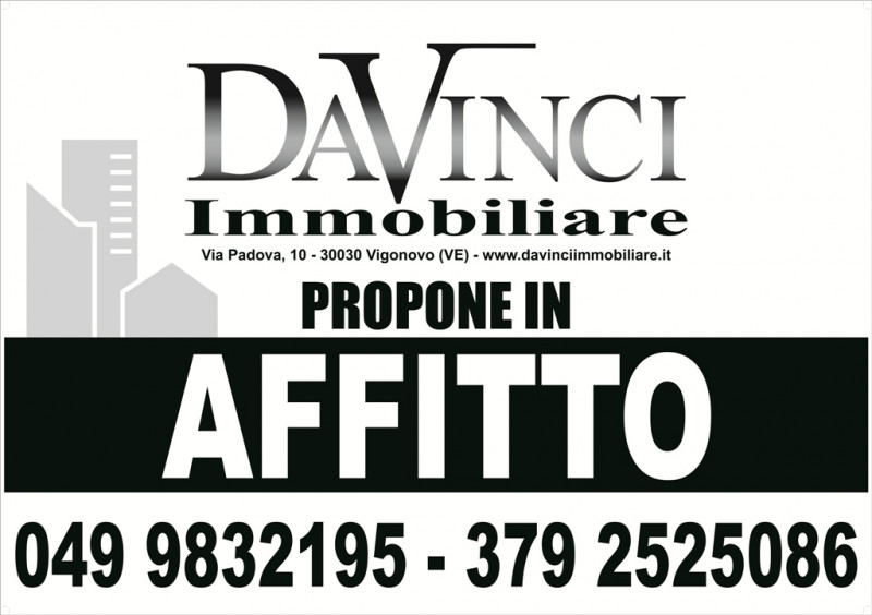 Padova Granze di Camin : ZAI Capannone di 190 mq . Attulamente il magazzino è ad uso deposito è i...