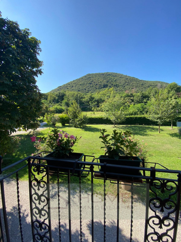 Importante struttura ricettiva/turistica country house in area parco colli euganei a 160 metri su...