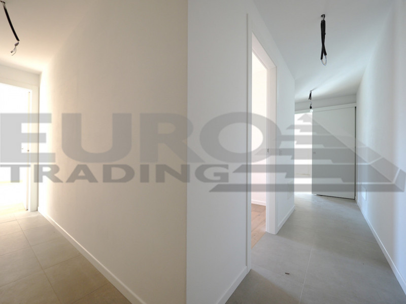 SCORZE': Loc. Peseggia, situato in zona residenziale proponiamo appartamento su palazzina di nuov...