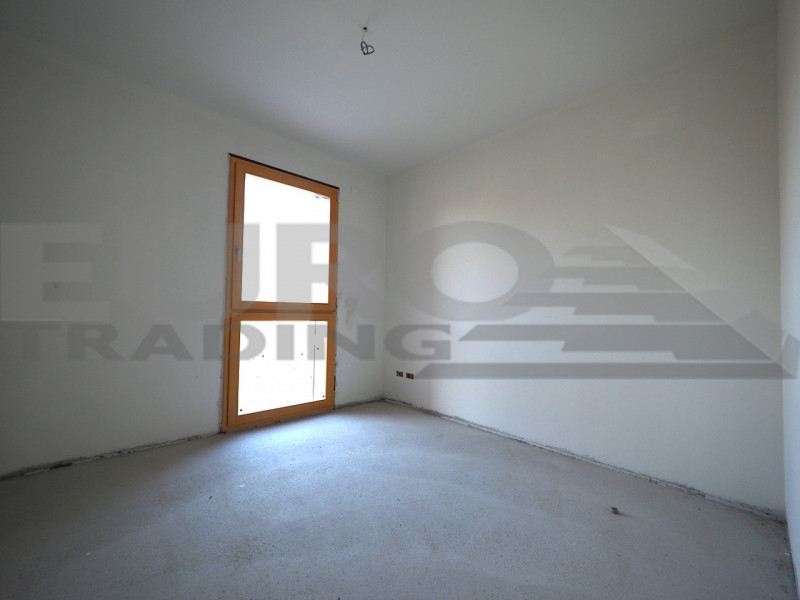 SCORZE': Loc. Peseggia, situato in zona residenziale proponiamo appartamento su palazzina di nuov...