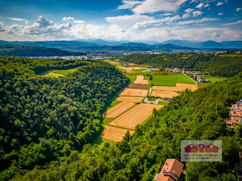 ARCUGNANO COLLINA – VILLA MONTANARI: UN GIOIELLO IN ATTESA DI RINASCERE

Adagiata sulle dolci col...