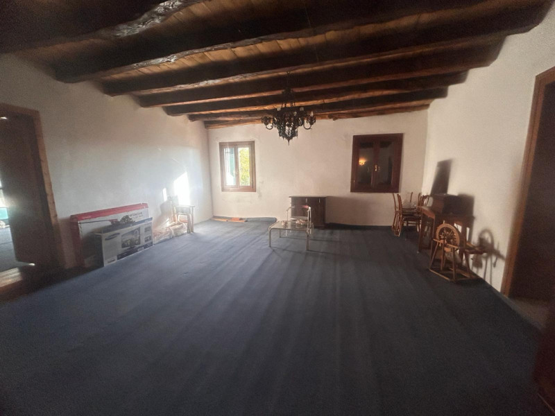 Ci troviamo a Sovizzo, più precisamente a Monte San Lorenzo; 
la località offre non solo una vist...