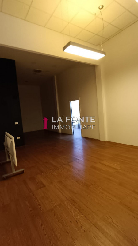 PADOVA Est, Ufficio Mq 500 su due Piani, Arredato, Disponibile. Contratto di Servizi Rinnovabile....