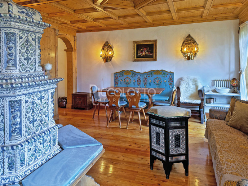 Rif. A5043 - Cortina d'Ampezzo - Appartamento in affitto - Centrale e panoramica posizione

DISPO...