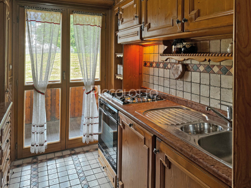 Rif. A5043 - Cortina d'Ampezzo - Appartamento in affitto - Centrale e panoramica posizione

DISPO...