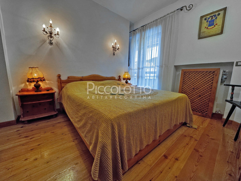 Rif. A5043 - Cortina d'Ampezzo - Appartamento in affitto - Centrale e panoramica posizione

DISPO...