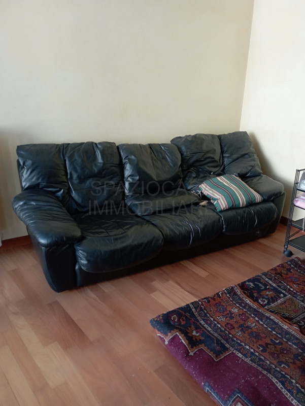 Riviera Ponti Romani- Spaziocasa Immobiliare propone in affitto ufficio di 160 mq. Il palazzo è s...