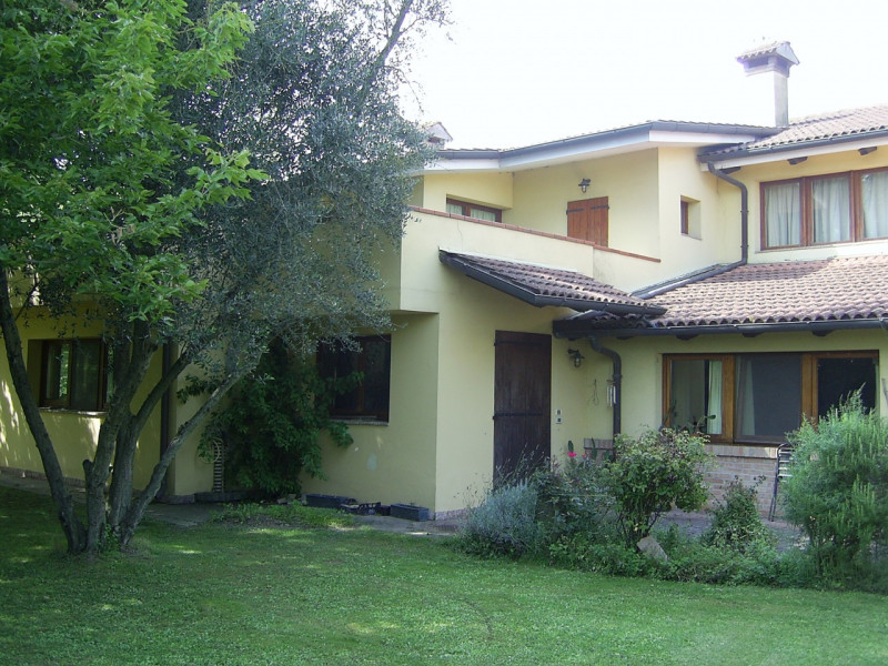 SALBORO, POZZOVEGGIANI, BELLA E PARTICOLARE VILLA SINGOLA DI MQ. 700 CON PARCO ESCLUSIVO, RECINTA...