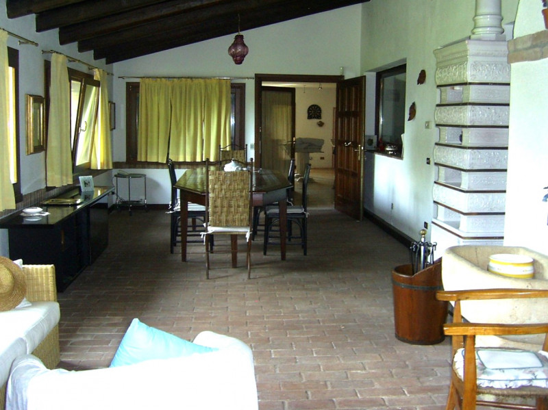 SALBORO, POZZOVEGGIANI, BELLA E PARTICOLARE VILLA SINGOLA DI MQ. 700 CON PARCO ESCLUSIVO, RECINTA...