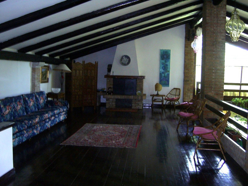 SALBORO, POZZOVEGGIANI, BELLA E PARTICOLARE VILLA SINGOLA DI MQ. 700 CON PARCO ESCLUSIVO, RECINTA...