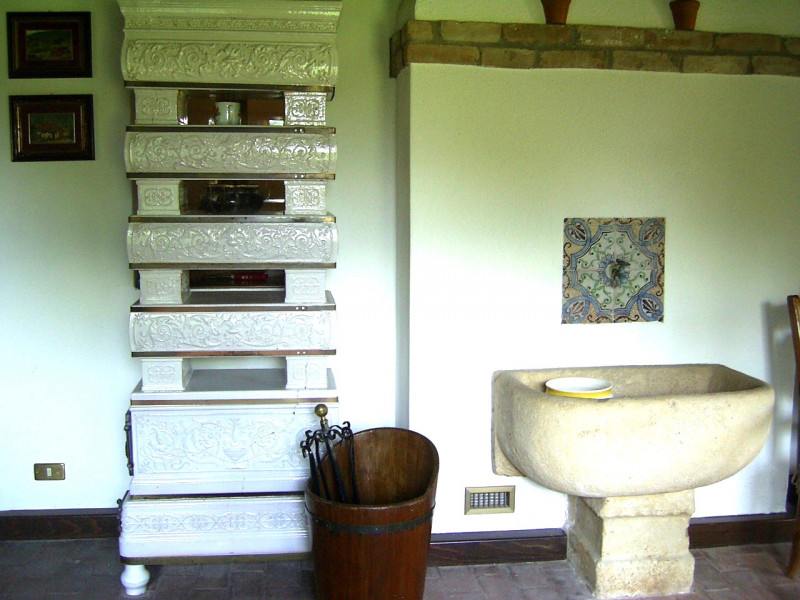 SALBORO, POZZOVEGGIANI, BELLA E PARTICOLARE VILLA SINGOLA DI MQ. 700 CON PARCO ESCLUSIVO, RECINTA...