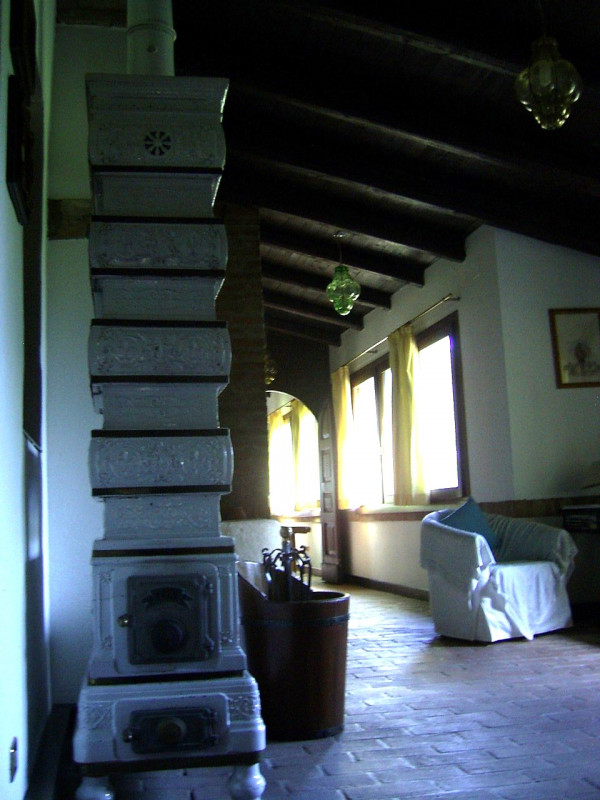 SALBORO, POZZOVEGGIANI, BELLA E PARTICOLARE VILLA SINGOLA DI MQ. 700 CON PARCO ESCLUSIVO, RECINTA...