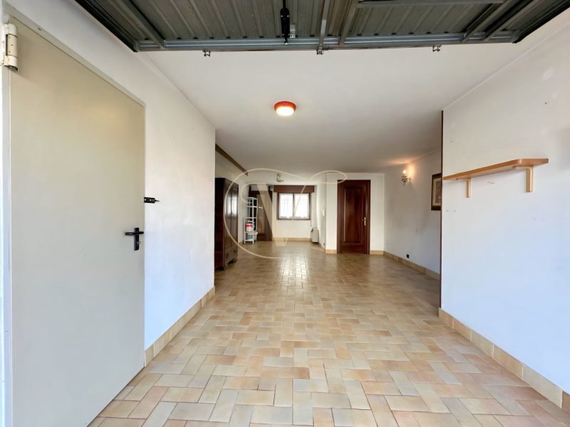 L'immobile è situato nel Comune di Montegaldella, più precisamente in Via Monte Grappa 14. 
La zo...