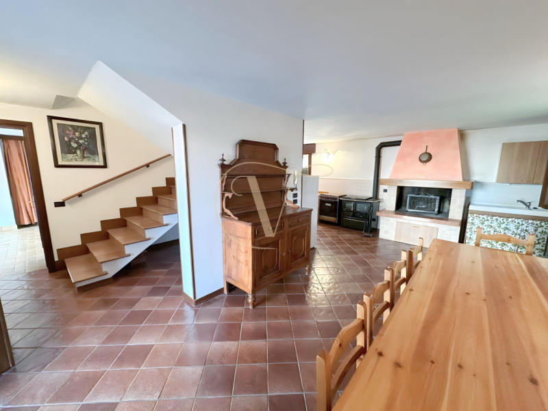 L'immobile è situato nel Comune di Montegaldella, più precisamente in Via Monte Grappa 14. 
La zo...