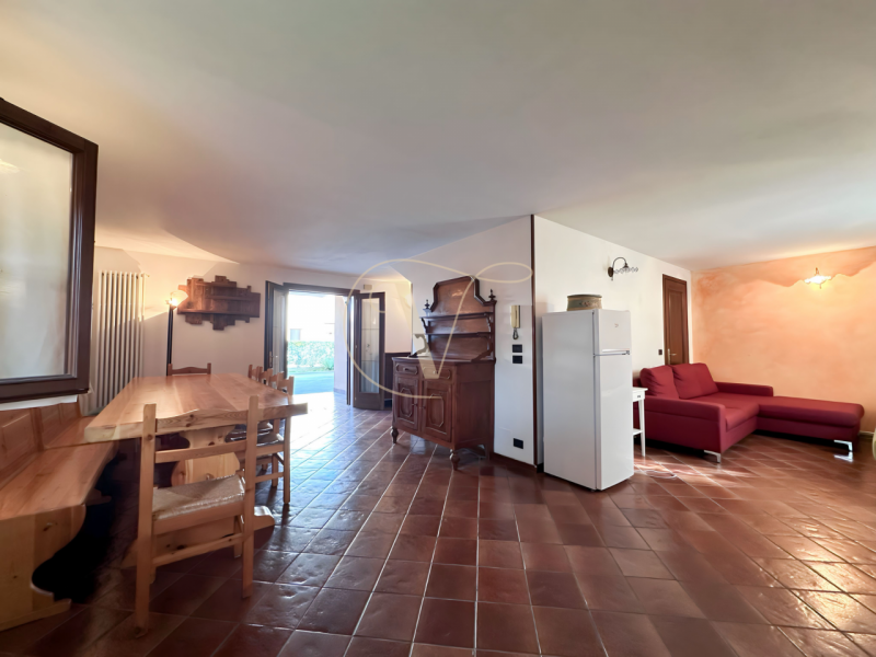 L'immobile è situato nel Comune di Montegaldella, più precisamente in Via Monte Grappa 14. 
La zo...