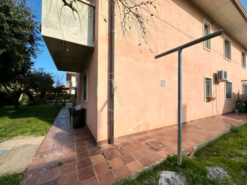 L'immobile è situato nel Comune di Montegaldella, più precisamente in Via Monte Grappa 14. 
La zo...