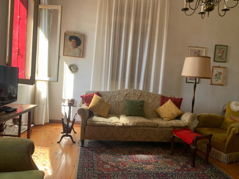 Benvenuti in questa meravigliosa villa d'epoca situata nel cuore del centro di Noventa Vicentina....