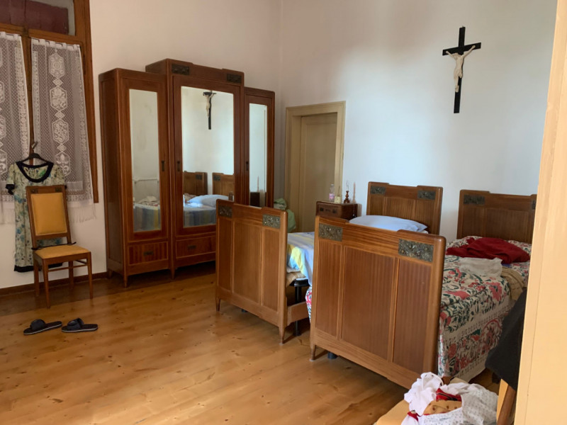 Benvenuti in questa meravigliosa villa d'epoca situata nel cuore del centro di Noventa Vicentina....