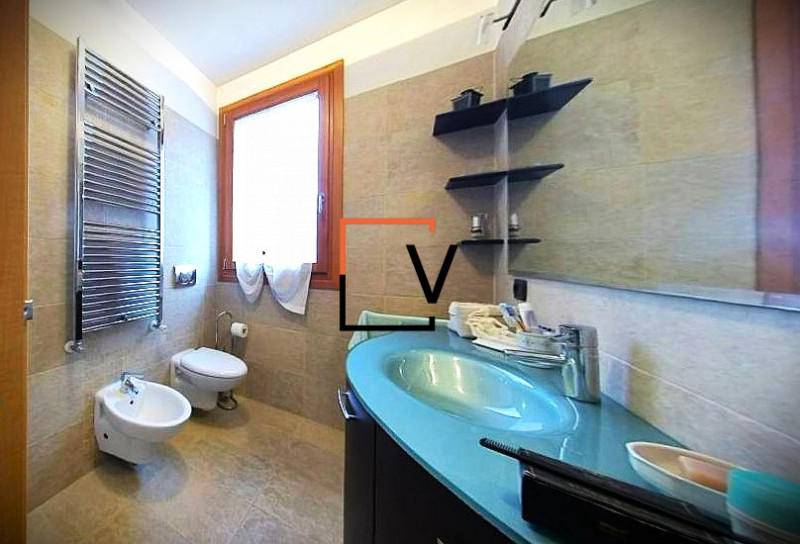 V360 - Proponiamo in vendita a Marcon nelle vicinanze di Piazza Mercato, appartamento su 2 livell...