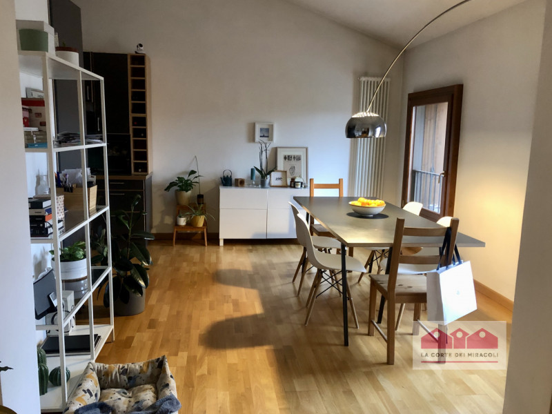 DISPONIBILE DA MARZO - VICENZA: BICAMERE CON TERRAZZA ESCLUSIVA E GARAGE. RIF. 1996 EURO 800

Spl...