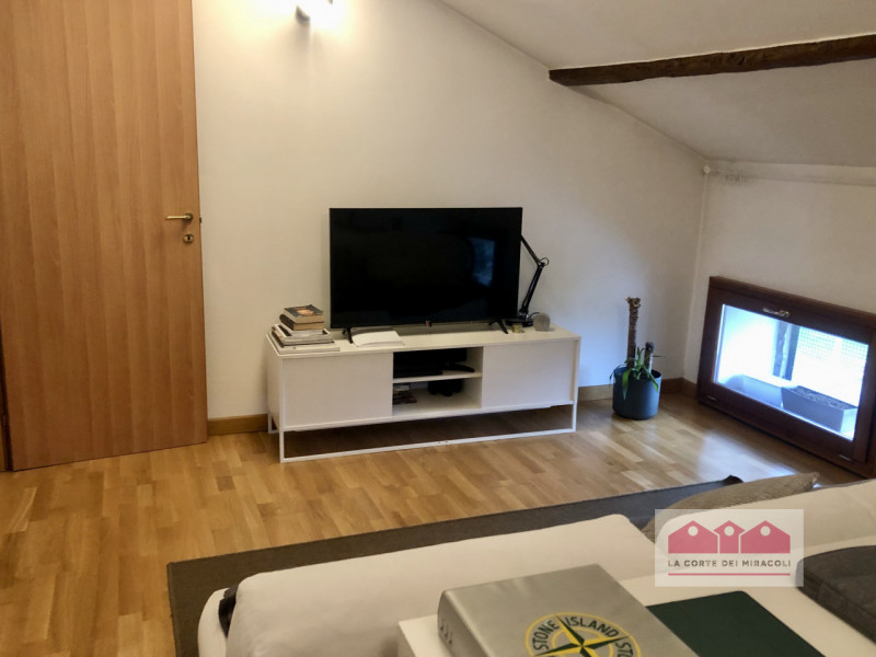 DISPONIBILE DA MARZO - VICENZA: BICAMERE CON TERRAZZA ESCLUSIVA E GARAGE. RIF. 1996 EURO 800

Spl...