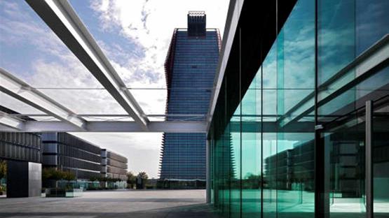 PADOVA-NET CENTER-: struttura architettonica unica, ideata dall’architetto Aurelio Galfetti, che ...