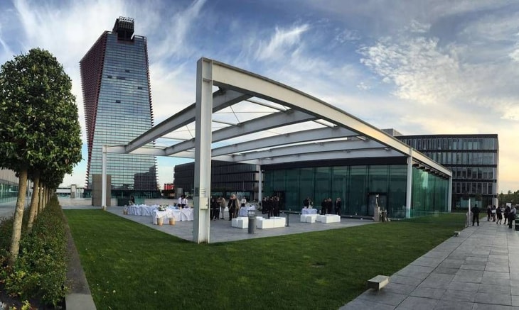 PADOVA-NET CENTER-: struttura architettonica unica, ideata dall’architetto Aurelio Galfetti, che ...