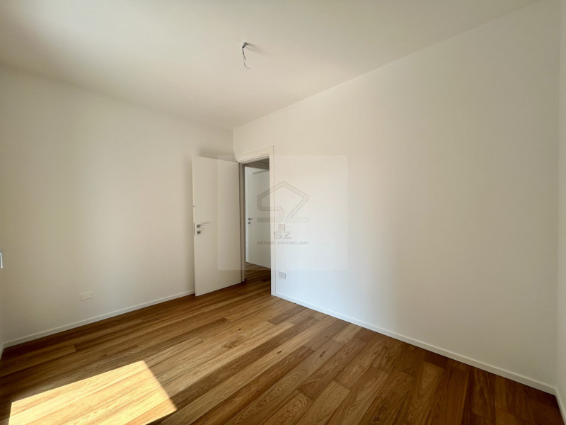 Padova - Madonna Pellegrina

APPARTAMENTO NUOVO CLASSE A4 3 CAMERE E TERRAZZO ABITABILE

Comoda a...