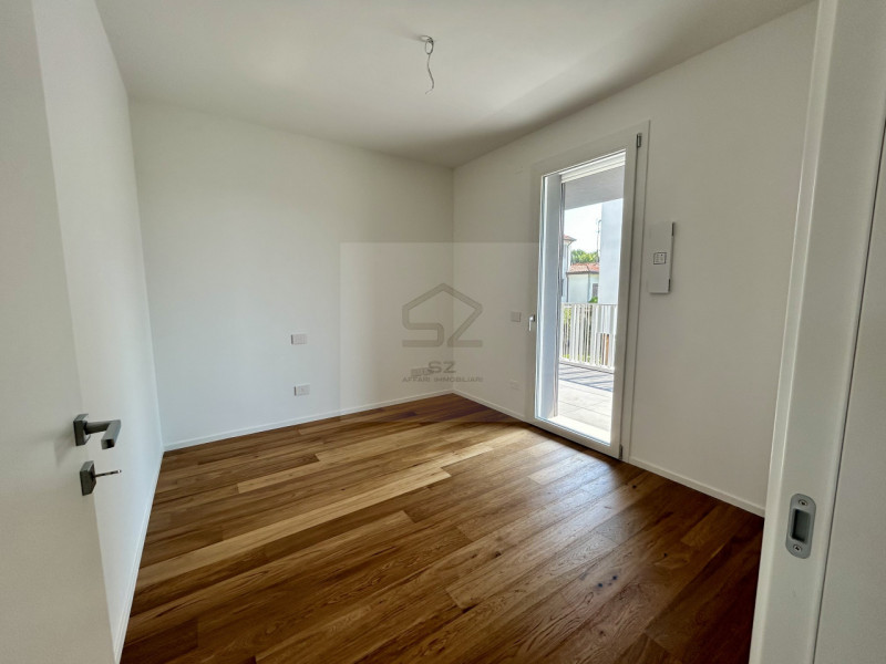 Padova - Madonna Pellegrina

APPARTAMENTO NUOVO CLASSE A4 3 CAMERE E TERRAZZO ABITABILE

Comoda a...