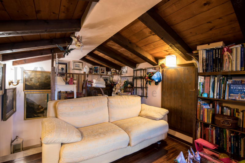 PADOVA - CENTRO STORICO - RIVIERE - Proponiamo in vendita soluzione indipendente di circa 300mq i...