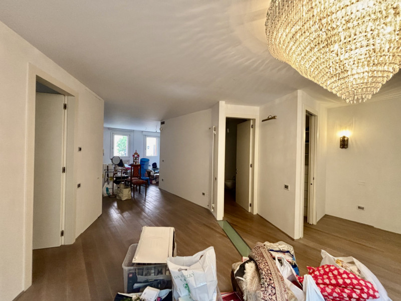 PADOVA - CENTRO STORICO - RIVIERE - Proponiamo in vendita soluzione indipendente di circa 300mq i...