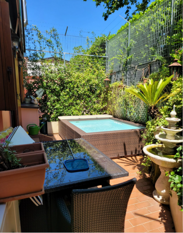 PADOVA - CENTRO STORICO - RIVIERE - Proponiamo in vendita soluzione indipendente di circa 300mq i...