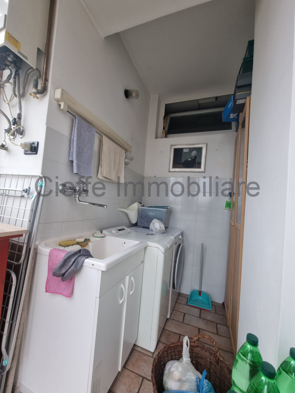 Situato nel cuore di Padova, nella rinomata zona di Corso Milano, proponiamo in vendita la nuda p...