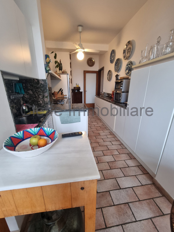 Situato nel cuore di Padova, nella rinomata zona di Corso Milano, proponiamo in vendita la nuda p...