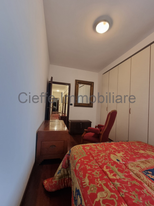 Situato nel cuore di Padova, nella rinomata zona di Corso Milano, proponiamo in vendita la nuda p...