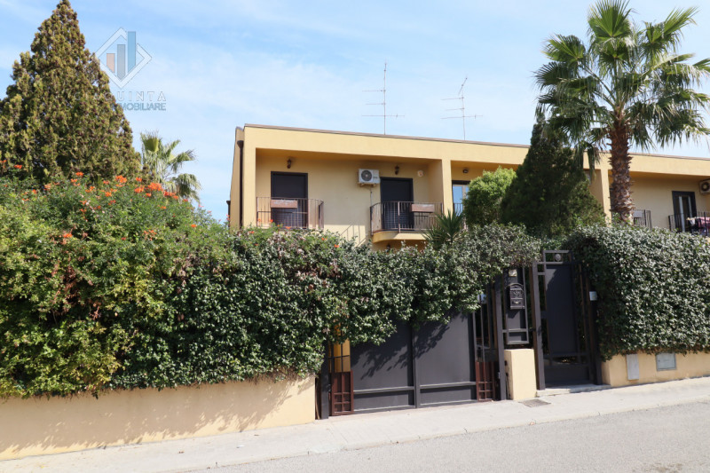 Palagonia Vendita Casa a schiera porzione di testa