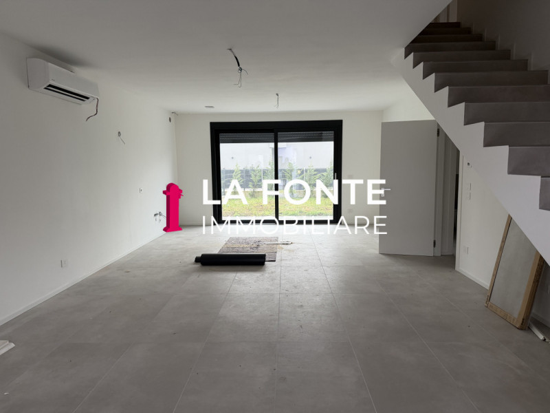 CAPRICCIO DI VIGONZA - NUOVE PORZIONI DI QUADRIFAMILIARI. Queste residenze, sviluppate su due pia...