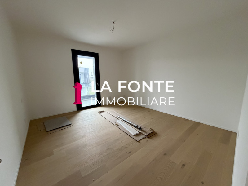 CAPRICCIO DI VIGONZA - NUOVE PORZIONI DI QUADRIFAMILIARI. Queste residenze, sviluppate su due pia...