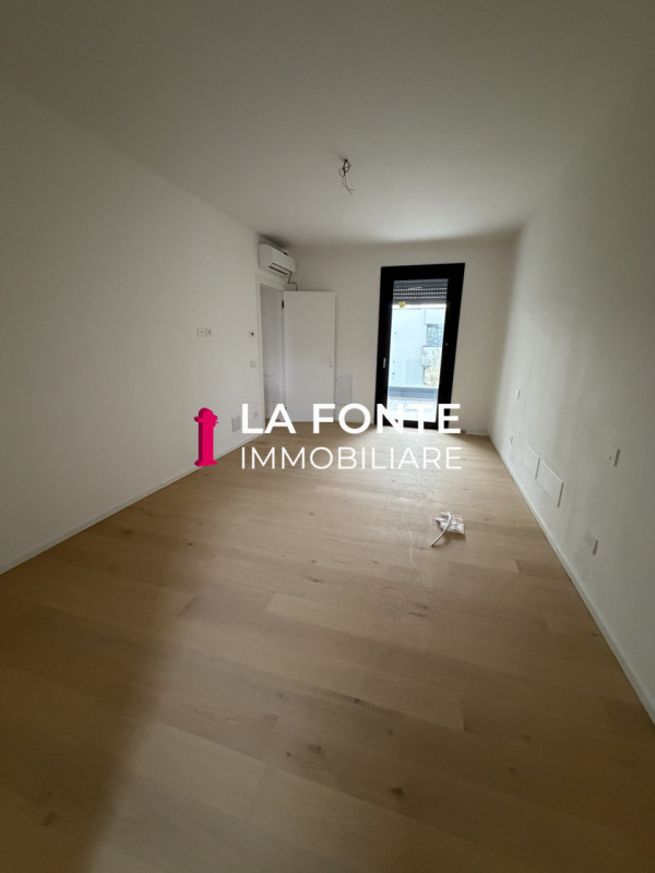 CAPRICCIO DI VIGONZA - NUOVE PORZIONI DI QUADRIFAMILIARI. Queste residenze, sviluppate su due pia...